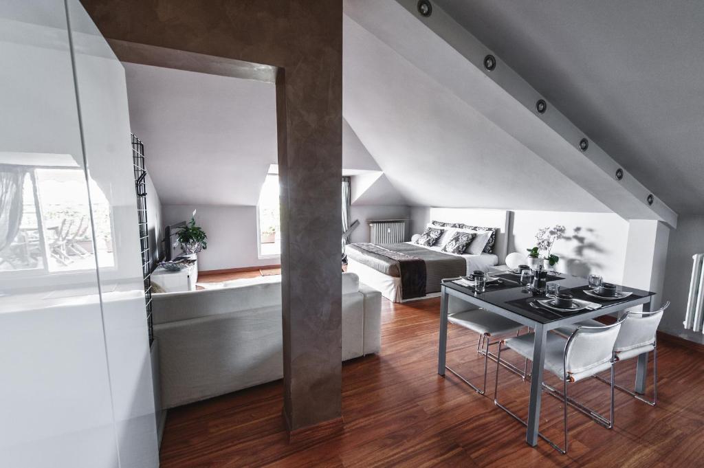 Cute & Cozy Terrace Apartment แบร์กาโม ห้อง รูปภาพ