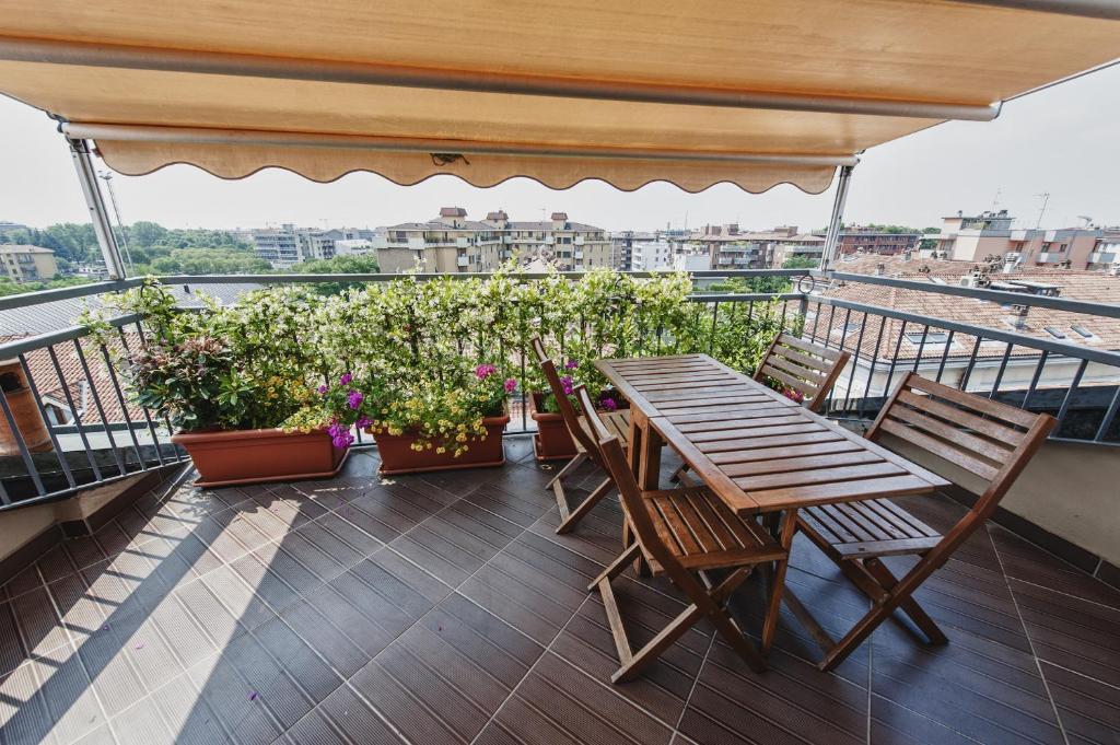 Cute & Cozy Terrace Apartment แบร์กาโม ห้อง รูปภาพ